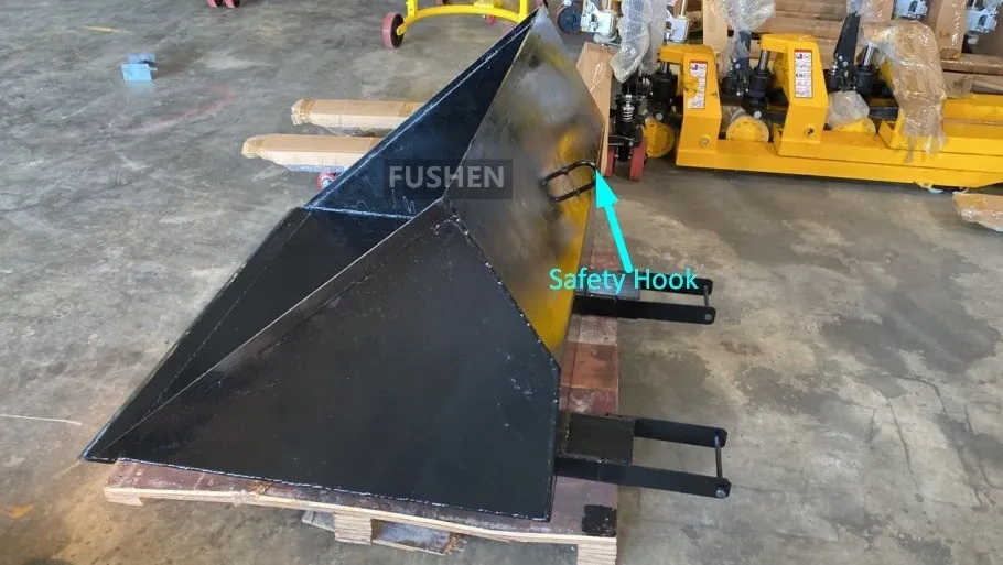 Customized Sand Bucket