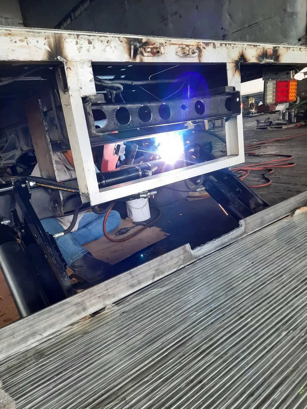 Installation Tail Lift