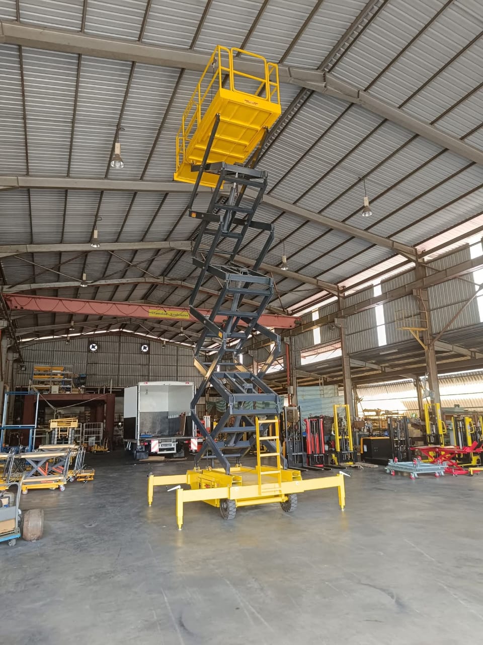Top-Rated Self Propelled Scissor Lift Table in Malaysia